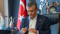 Özgür Özel'den sosyal medya hamlesi: YENİ Parti'nin logosu belli oldu!