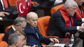 Meclis'te soğuk rüzgarlar! Yan yana oturdular ama…