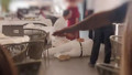 Çete savaşları yeniden patlak verdi: Türk mafyayı yemek yerken vurdular!