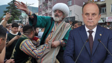 Nasreddin Hoca Şenlikleri'nde kayyum gerginliği! Temsili Hoca&rsquo;nın esprisi AKP'li vekili kızdırdı&hellip;