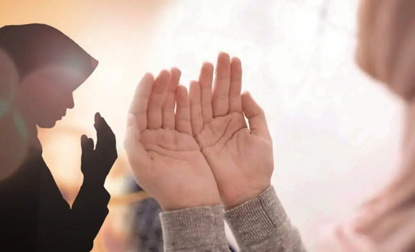 Arabaya binerken okunacak dua nedir? Arabaya binerken okunan korunma ve hayırlı yolculuk duası