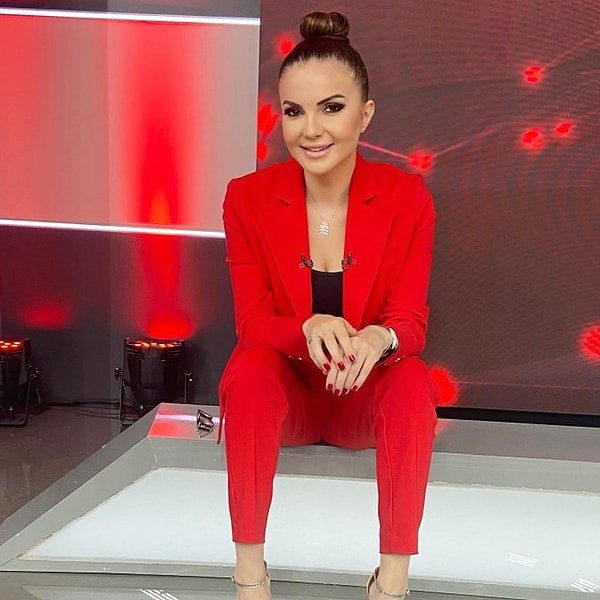 Halk TV'de giden gidene! Ünlü ekran yüzü de veda etti - Resim : 6