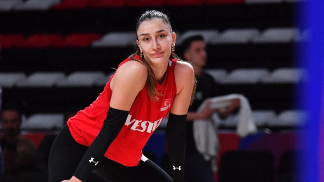 Hande Baladın'ın sevgilisi bakın kim çıktı? Boyu da yaşı da denk! - Resim : 3