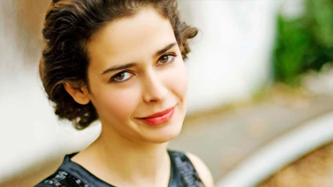 Pelin Batu Ahbap paylaşımından dolayı özür diledi: "Bana yakışmadı" - Resim : 1