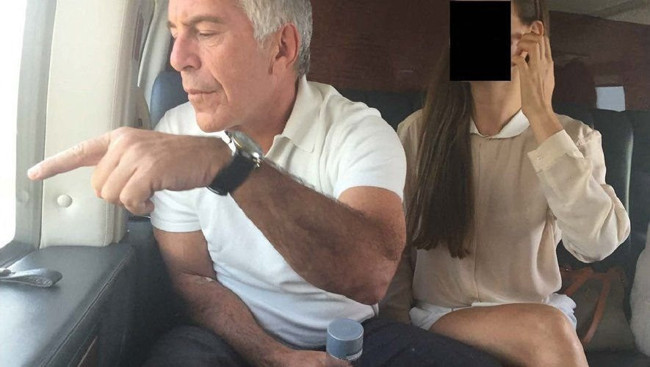 Kadın ağındaki kritik isimdi... Epstein'in 'model avcısı' evinde ölü bulundu - Resim : 4