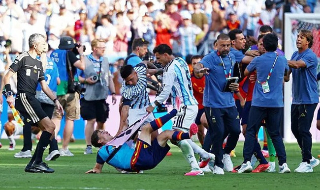 Maç sonrası ortalık karıştı: FIFA Dünya Kupası için soruşturma başlattı - Resim : 1