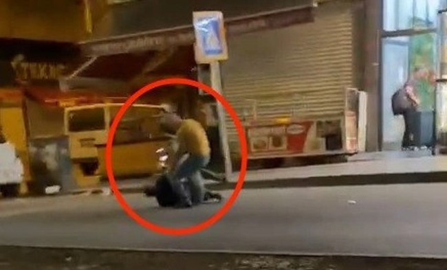 Taksiciler arasında durak kavgası: Birbirlerine girdiler! - Resim : 1