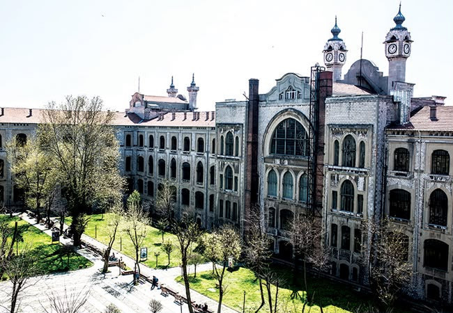 Üniversiteyi karıştıran online ders skandalı! Mikrofonu kapatıp dersten bıraktı! - Resim : 2