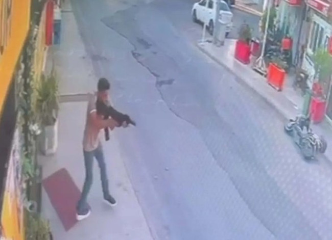 Bodrum'da pompalı tüfek dehşeti! Eğlence mekanına ateş açtı - Resim : 3