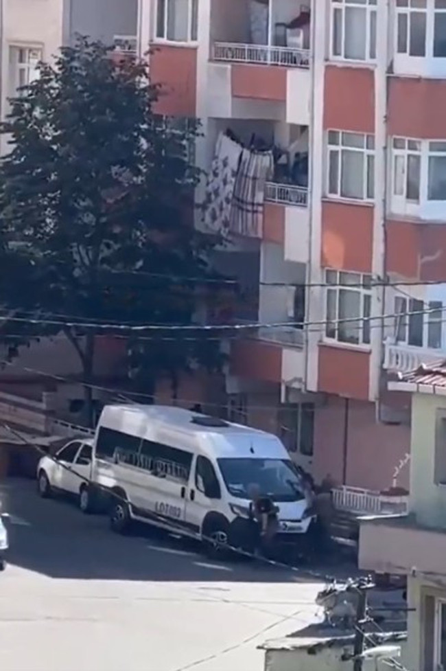 Ev sahibi- kiracı kavgası kanlı bitti: 2 &ouml;l&uuml; 1 yaralı! - Resim : 3