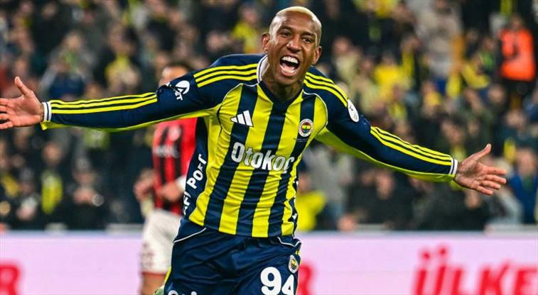 Acun Ilıcalı, Fenerbahçe'nin yıldızını alıyor! 5 ay önce sözleşme uzatmıştı - Resim : 1