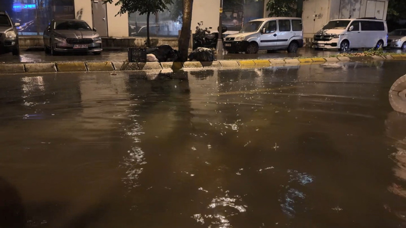 Yaz ortasında sağanak İstanbul ve Ankara’yı vurdu! Sabah uyananlar gözlerine inanamadı - Resim : 2
