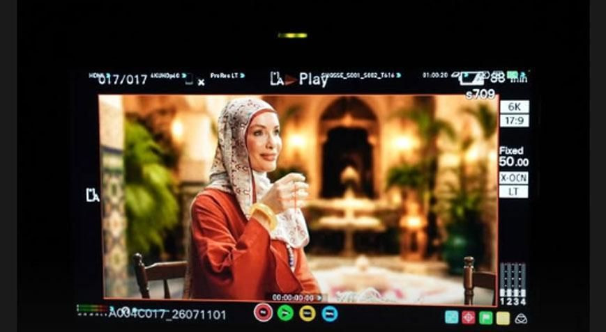 Gamze Özçelik eşiyle birlikte kamera karşısına geçti! Sosyal medyada beğeni yağdı - Sayfa 7