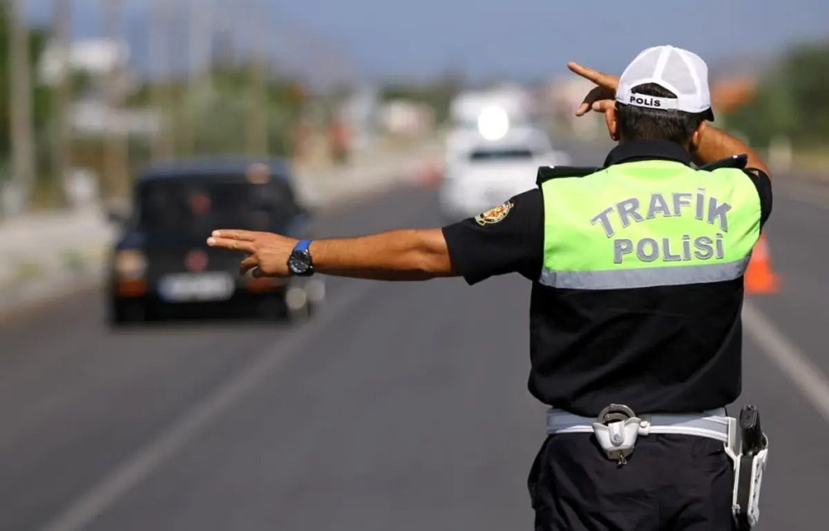 Sürücüler dikkat! Yeni trafik kanunu Meclis'ten geçti! İşte değişen 3 kritik kural - Sayfa 1