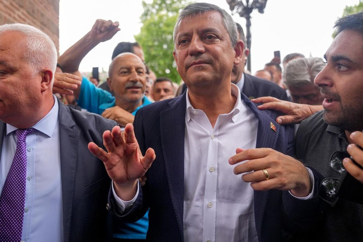 Çok konuşulacak iddia: Yeni Parti’den 10 vekil istifa edebilir! - Sayfa 6