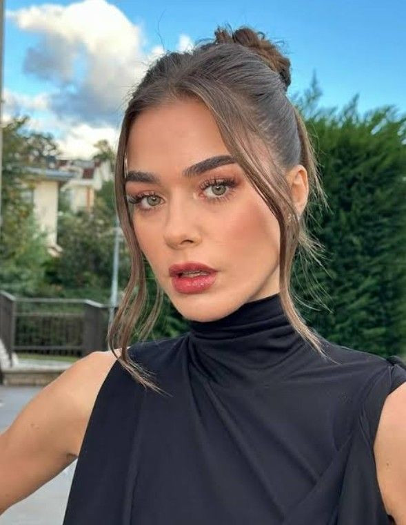 Herkes Hande Erçel'i bekliyordu! Teşkilat’ın yeni kadın başrolü için sürpriz isim - Sayfa 4