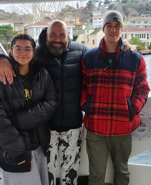 Somer Şef’in oğlunu gören aynı yorumu yaptı! Babasının gençliğine benzetildi - Sayfa 2
