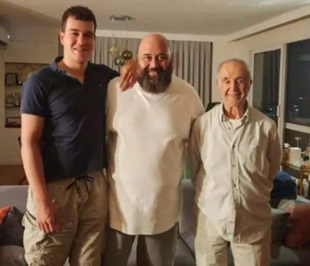 Somer Şef’in oğlunu gören aynı yorumu yaptı! Babasının gençliğine benzetildi - Sayfa 3