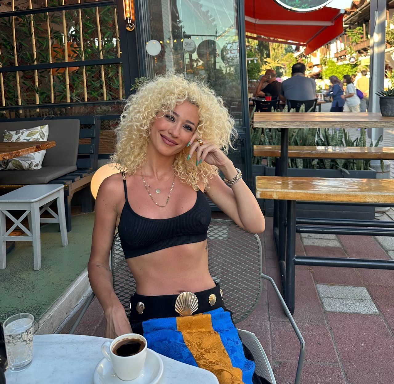 Güzel sunucunun yeni adresi belli oldu! Hangi kanalla anlaştı? - Sayfa 21