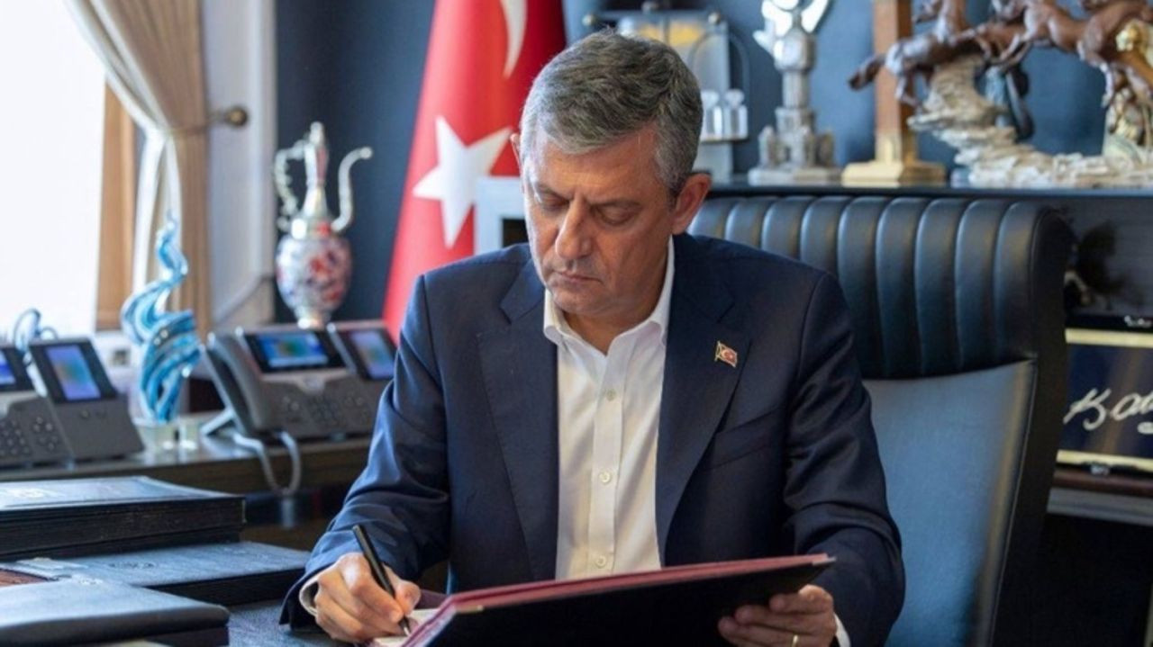Özgür Özel'in yeni yol haritası ortaya çıktı! Görevden alınacak isimleri tek tek saydı… - Sayfa 1