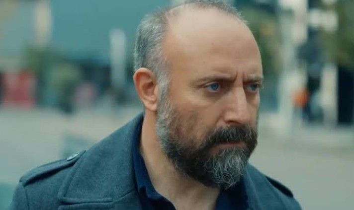 Halit Ergenç’in 15 yıldır sürdürdüğü gizli işi ortaya çıktı! Hollywood setinde bile görev aldı - Sayfa 1