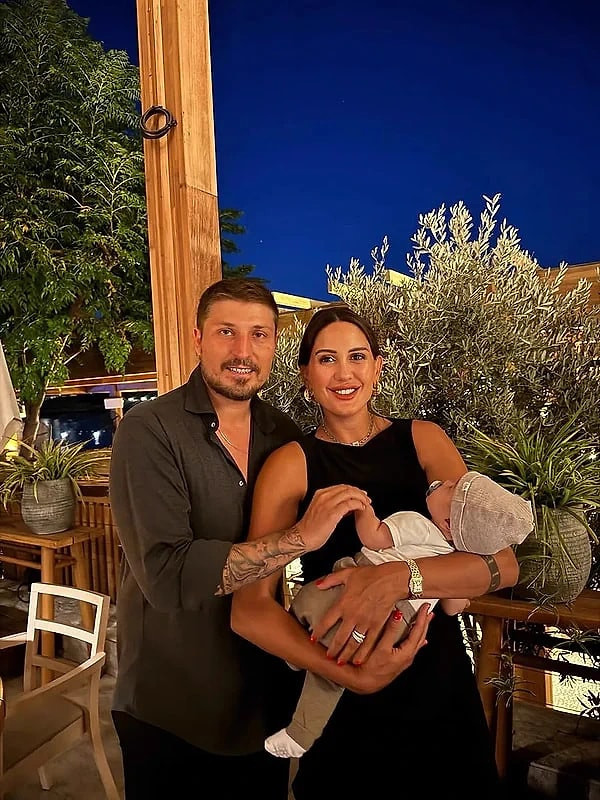 Eski eşini ve Seray Kaya’yı hedef aldı: Sahra Işık’tan çok konuşulacak paylaşımlar - Sayfa 12