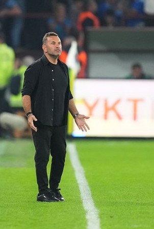 Galatasaray’da ortalık karıştı! Okan Buruk’u tehdit eden yıldızı açıkladı - Sayfa 2