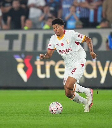 Galatasaray’da ortalık karıştı! Okan Buruk’u tehdit eden yıldızı açıkladı - Sayfa 1