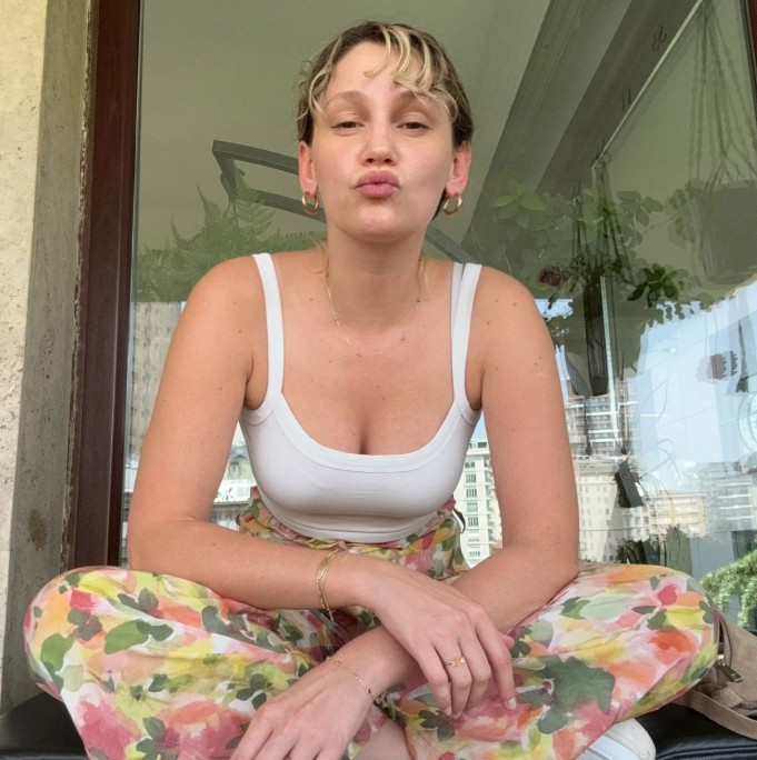 Gala görüntüleri çok konuşuldu! Farah Zeynep Abdullah'tan 'sarhoş' iddialarına yanıt - Sayfa 6