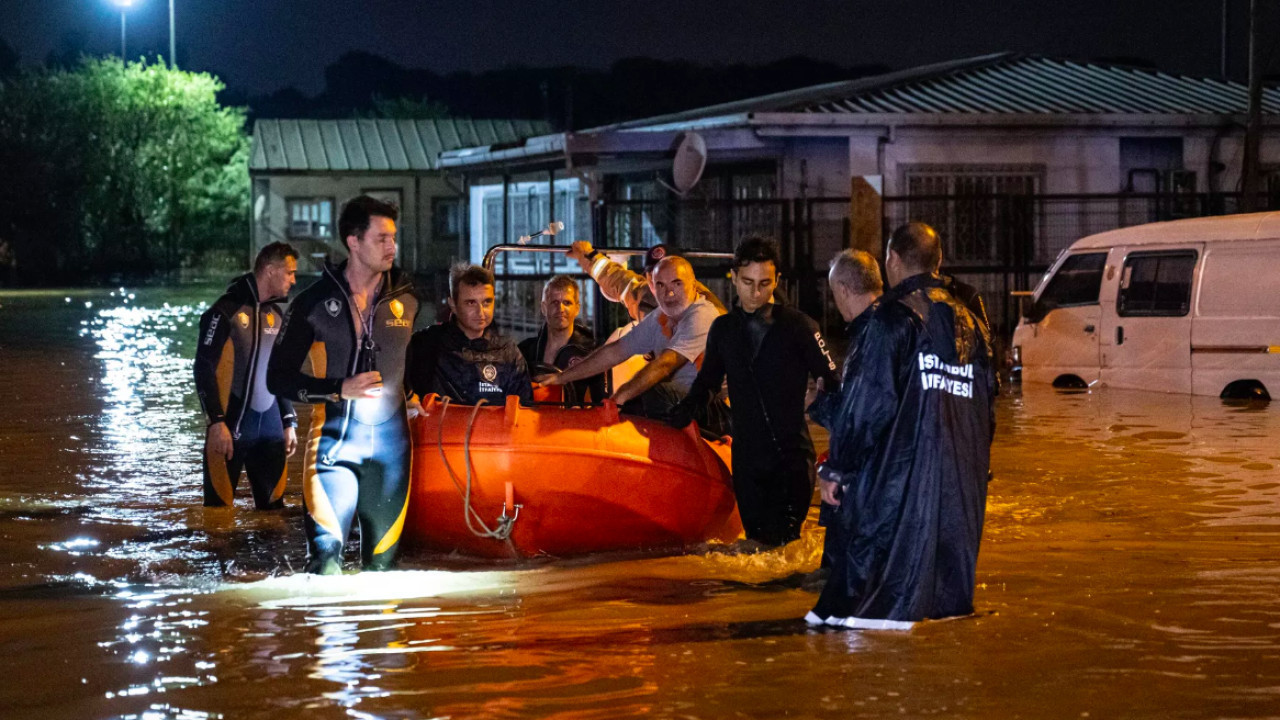 Selin vurduğu İstanbul'a yeni uyarı! Bu kez tarih ve saat verildi - Sayfa 1